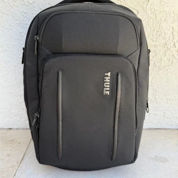 Thule Black Men's Backpack - Picture 1 of 8